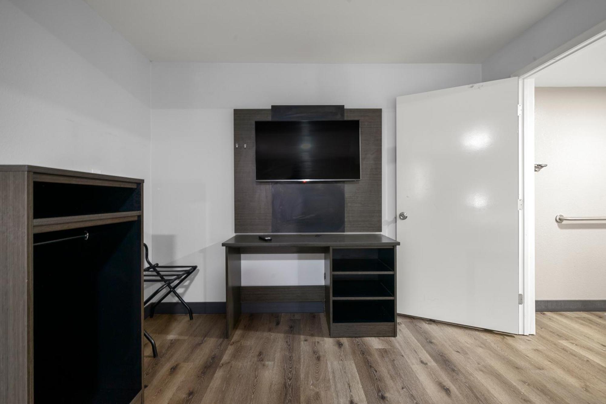 Southern Suites Карролтон Экстерьер фото